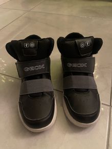 GEOX boys shoes with light