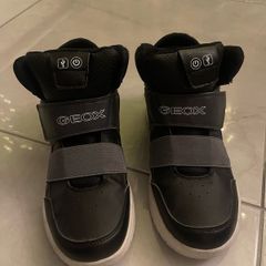 GEOX boys shoes with light