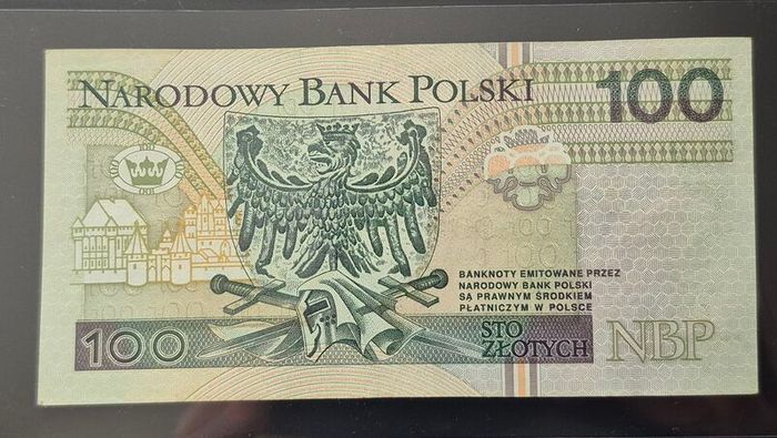 Poland 2 banknotes 100 zl and 10 zl from the 1994