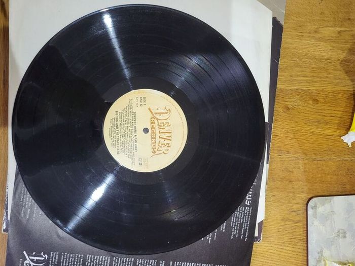 Big Tom and The Travellers Songs of Home and Far Away LP DNV 12