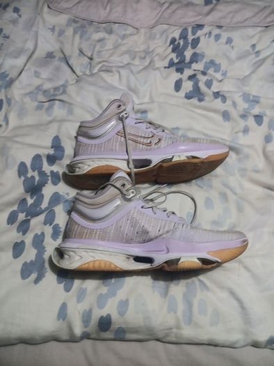 Nike Air Gt Jump Basketball shoes