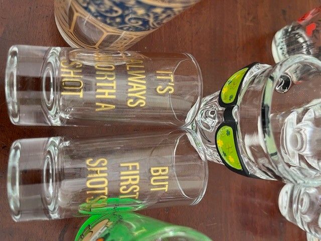 Selection of shot & mini glasses. Total 11 items. All in super condition.