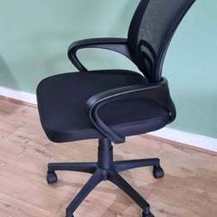 Office chair ideal for computer desks
