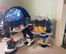 Fisher-Price Imaginext DC Super Friends Super Surround Batcave Playset  plus 13 mini figures