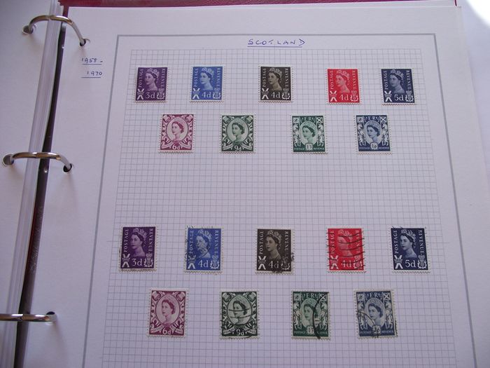 A valuable comprehensive collection of Elizabeth II stamps, hinged in the album (1952-2000)