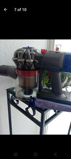 dyson v8