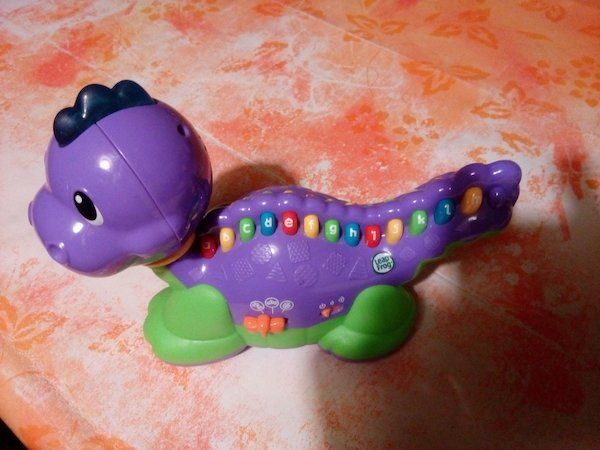 LeapFrog Lettersaurus - ABC colours & sounds dino - baby & toddler toy dinosaur