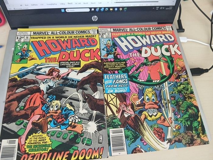 17 x Howard the Duck comics