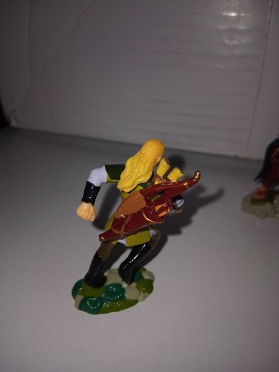 Lord of the Rings Minifigures - Lego scale