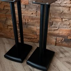 Speaker stand