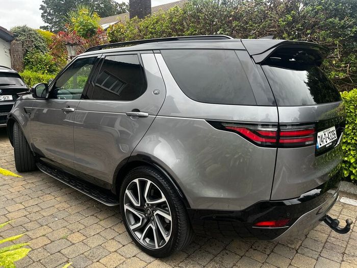 2024 Land Rover Discovery HSE Comm. - Top Spec