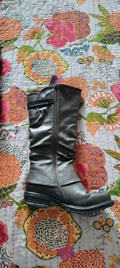 Shu grey leather boots