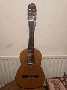 valencia guitar