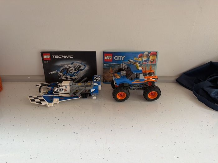 lego 60180 and 42045 with manuals