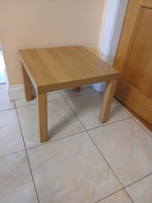 Small table /coffee table / bedside table