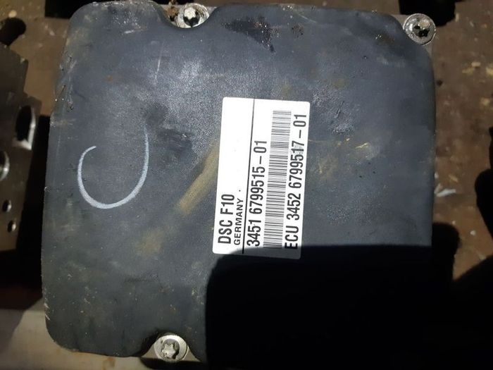 Bmw 5 Series F10 F11 Abs Pump Module  6799515