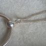 Pandora large O pendant necklace size ajustable. Very good condition Image 4