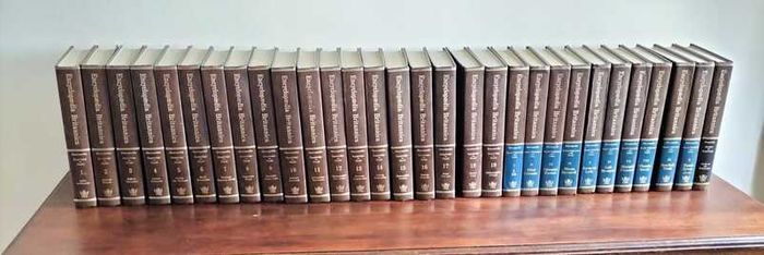 Full Set of Encyclopaedia Brittanica