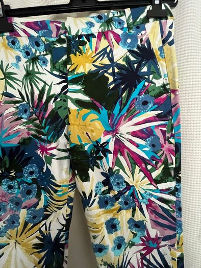 Kelyna Paris Cropped Trousers