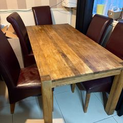 Table & Chairs