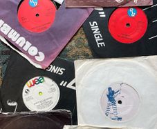 The Pretenders 7 singles in vg+ condition. 3 euros each or all 7 for 17 euros