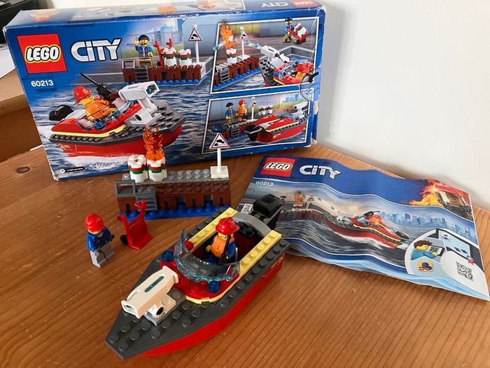 Lego CIty Dock 60213