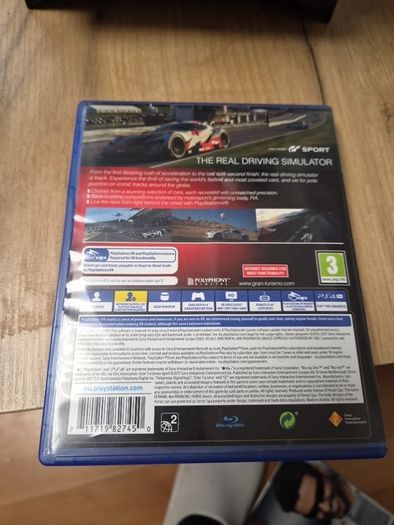 PS4 Gran Turismo Sport