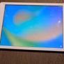 Apple ipad 6th Gen 32gb rose gold Image 6