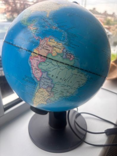 Globe Lamp Very Good Condition