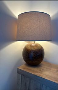 Table lamp