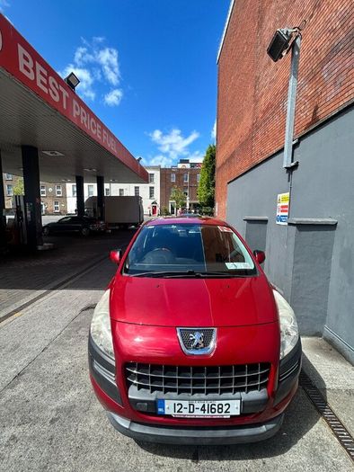 Peugeot 3008 2012