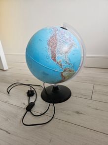 light up globe