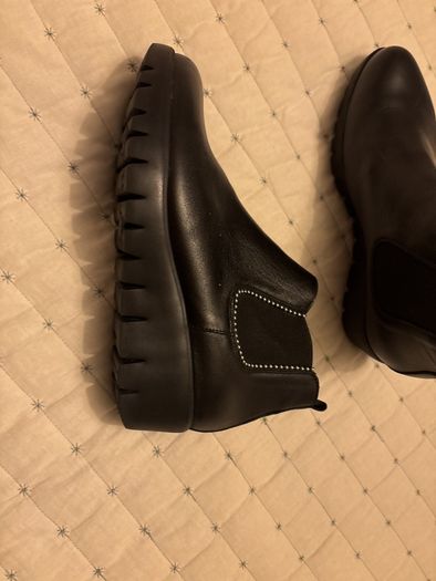 Wonders ankle boots size 6
