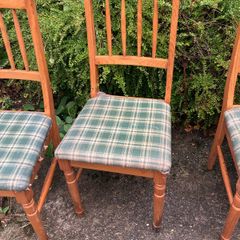 4 Chairs