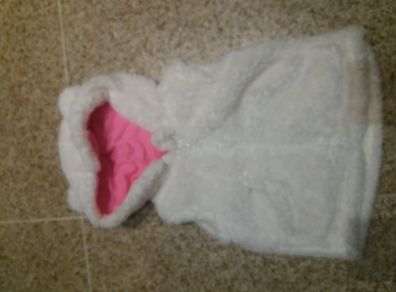 Girls fluffy gilet with hood. Age 2-3