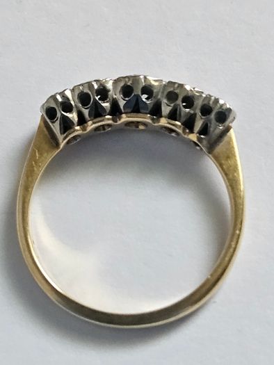 18ct Gold Diamond Ring