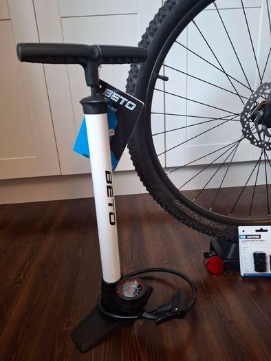 Merida Big Seven 60 Mountain Bike Bundle