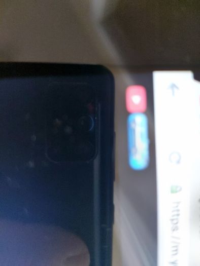 Toshiba 10.1inch Tablet, Model AT10-A, 16GB, great for internet, youtube, games, etc (Circular crack on screen)