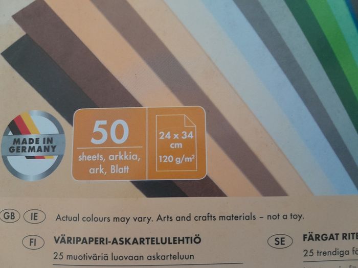 Scrapbook, 50 page, 25 colours