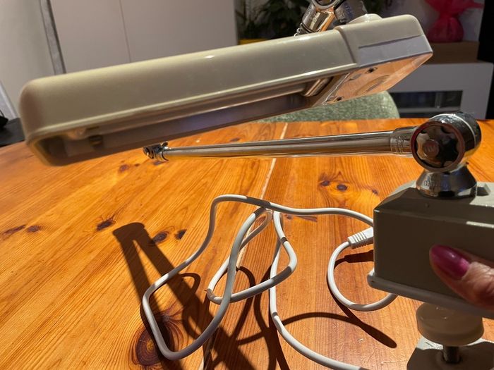 Table lamp