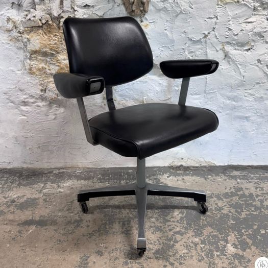 Tan-sad "clifton" Executive Office Chair
