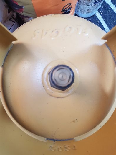 Gas cylinder