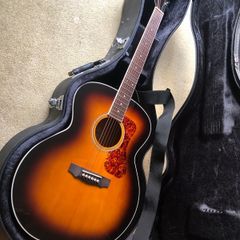 Guild Jumbo F250E + Hardcase