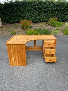 desk