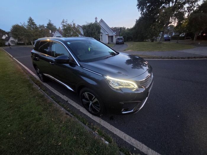 Peugeot 5008 Allure 2018