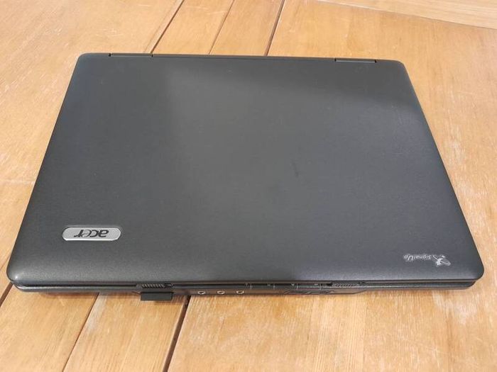 Acer Extensa 5630Z Laptop - 4GB RAM, 320GB HDD, Great Battery & Original Charger. Set to Spainish language.