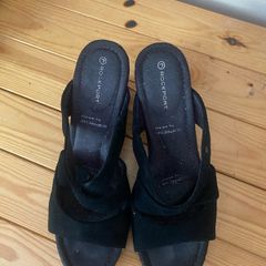 Rockport sandels