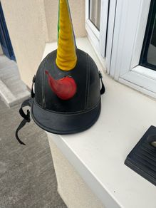 Novelty helmet