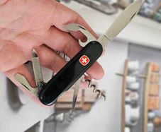 Vintage Discontinued Wenger Commander 85mm Swiss Army Knife