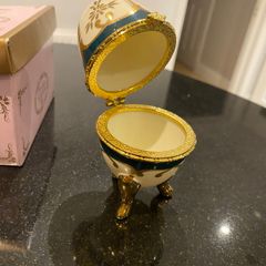 Porcelain Collectable egg leonardo collection